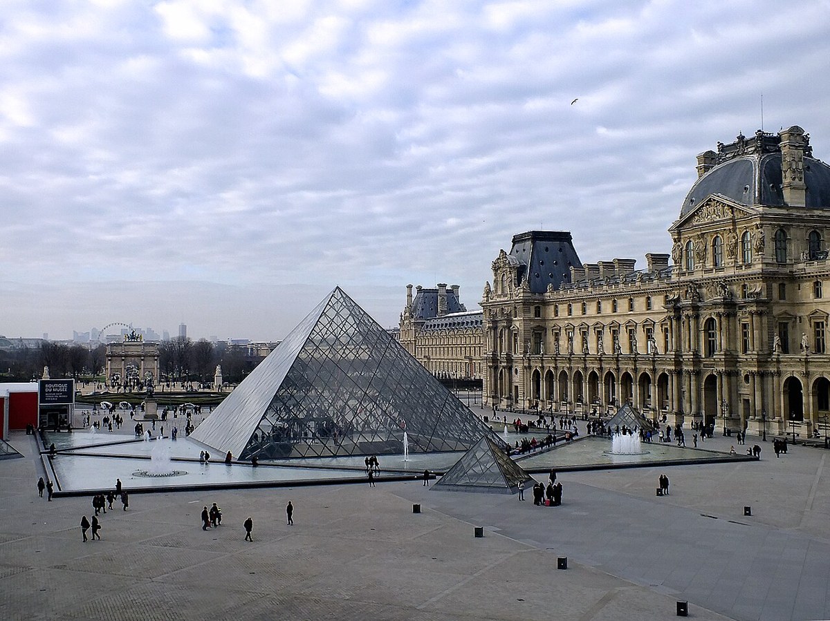 Museu do Louvre em Paris, França